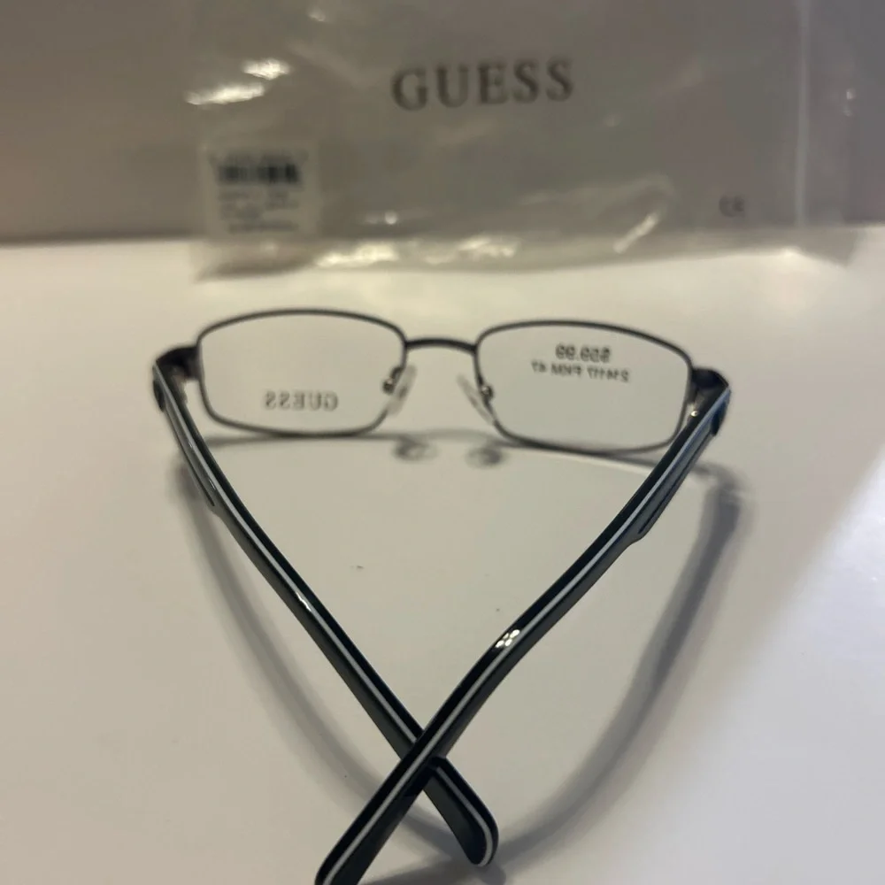 GUESS Rectangular Eyeglasses Frames 47-16-130 Black Metal Demo Lens New